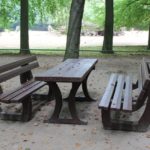 neue Picknickbänke