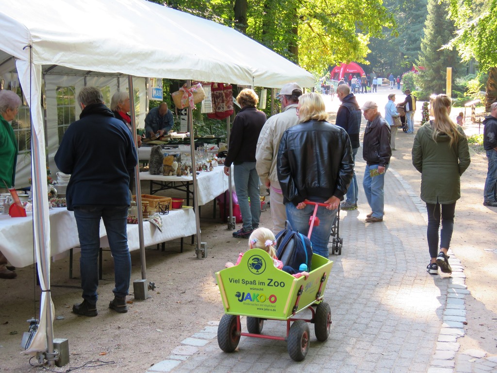 Trödelmarkt Zooverein beim Zoofest